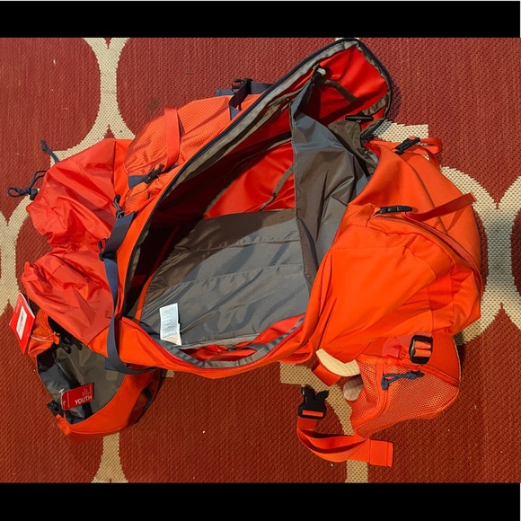 The North Face Youth Terra 55 Backpack - Picture 3 of 4